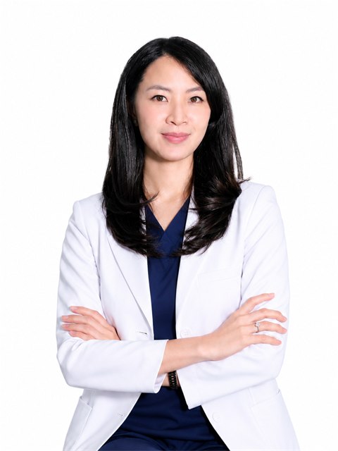 dr. Maggie Nathania, Sp.GK